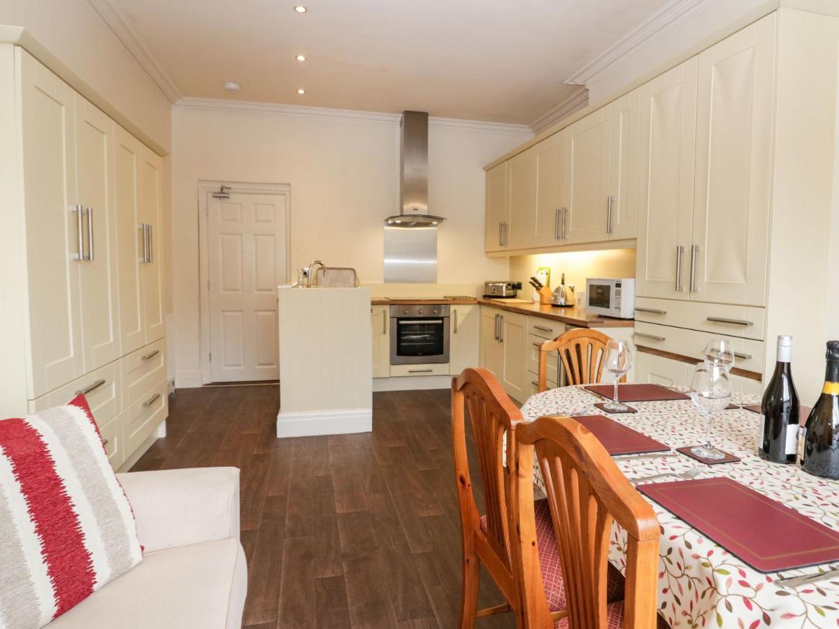 Flat 1 Kentholme Villa Grange-over-Sands Eksteriør billede